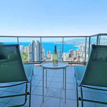 Con Terrazas Privadas Y Vistas Increibles Apartamento
